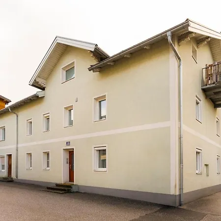 Spacious 3 Near Historic Center With Private Parking